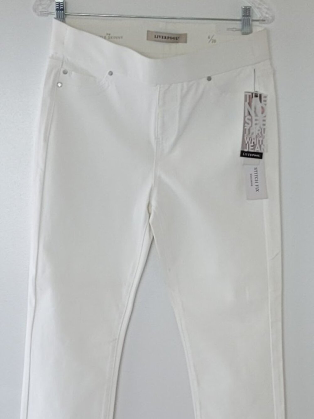 NWT Liverpool Ankle Skinny White jeans